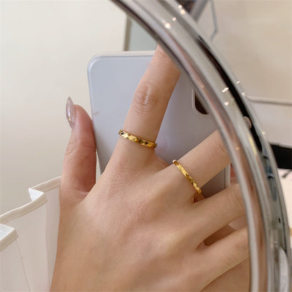 Irregular Geometric Ring