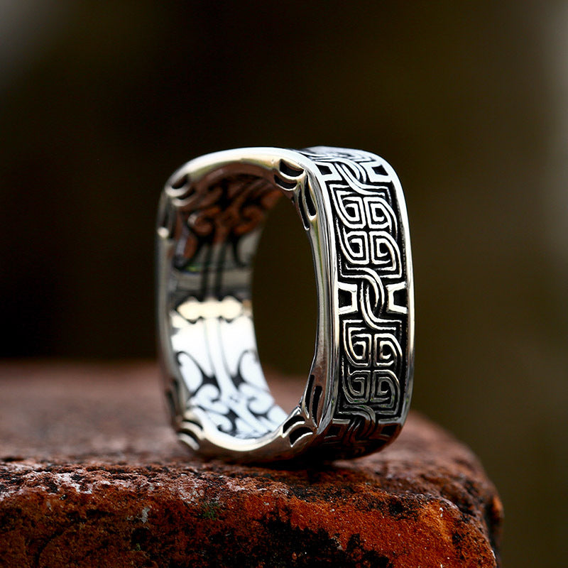 Personality Domineering Ring