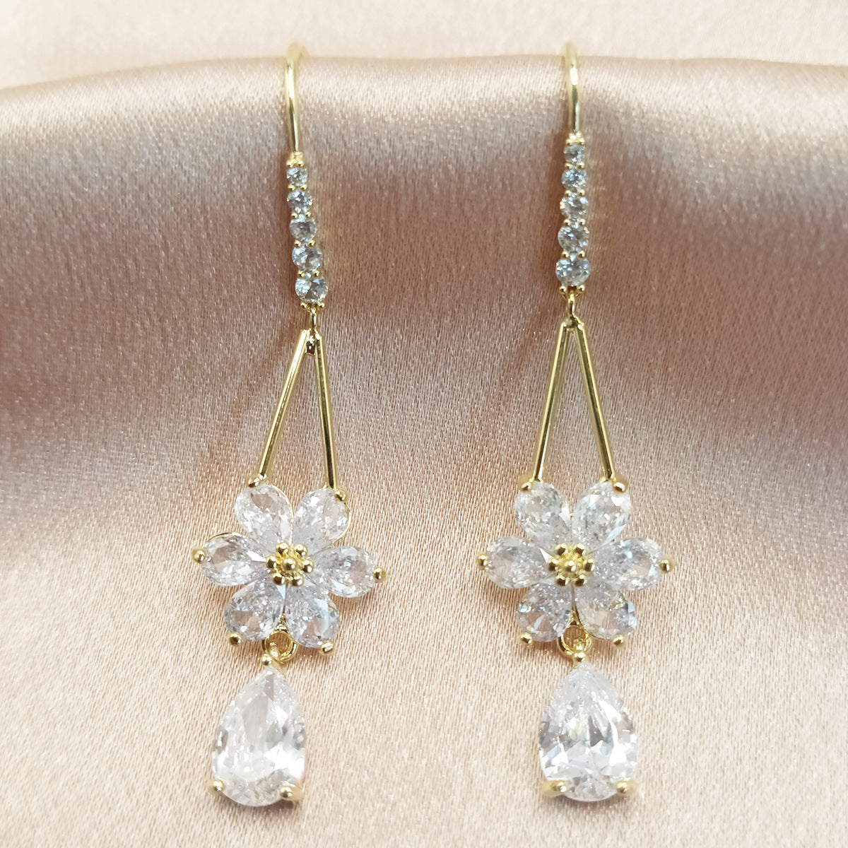 Super Shiny Zircon Flower Earrings