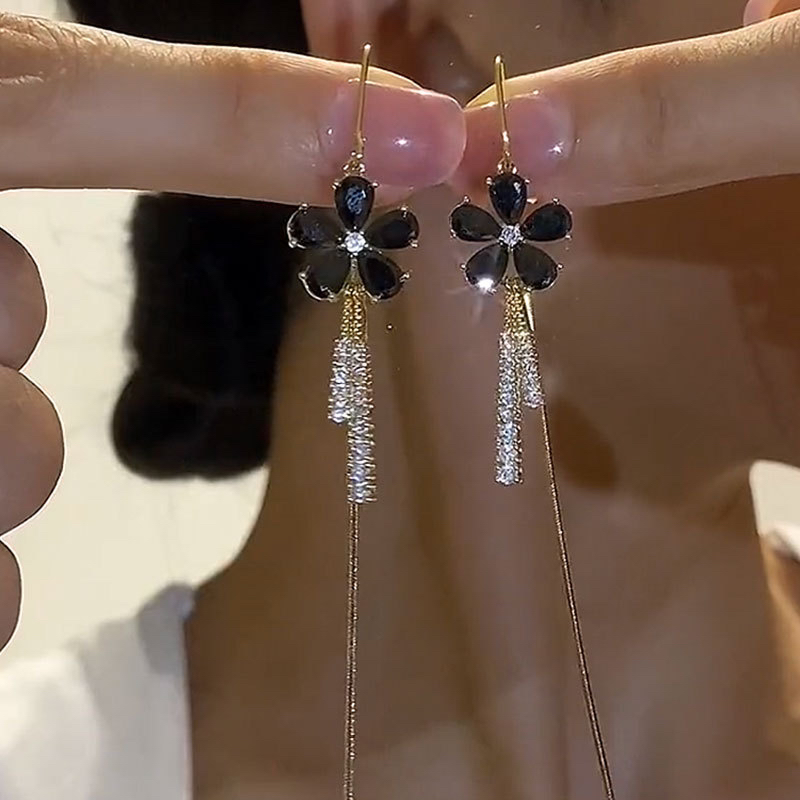 Crystal Cinquefoil Flower Tassel Earrings