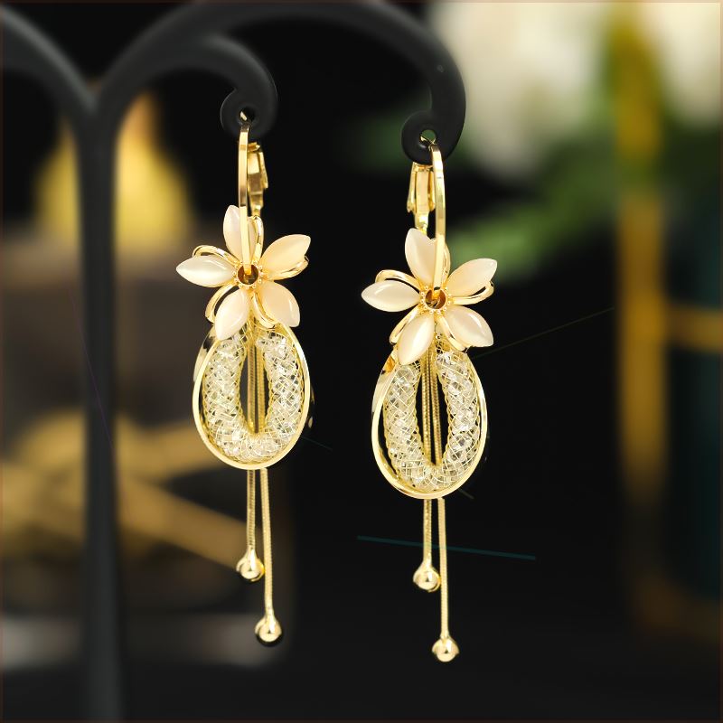 - Cat's Eye Stone Flower Tassel Earrings