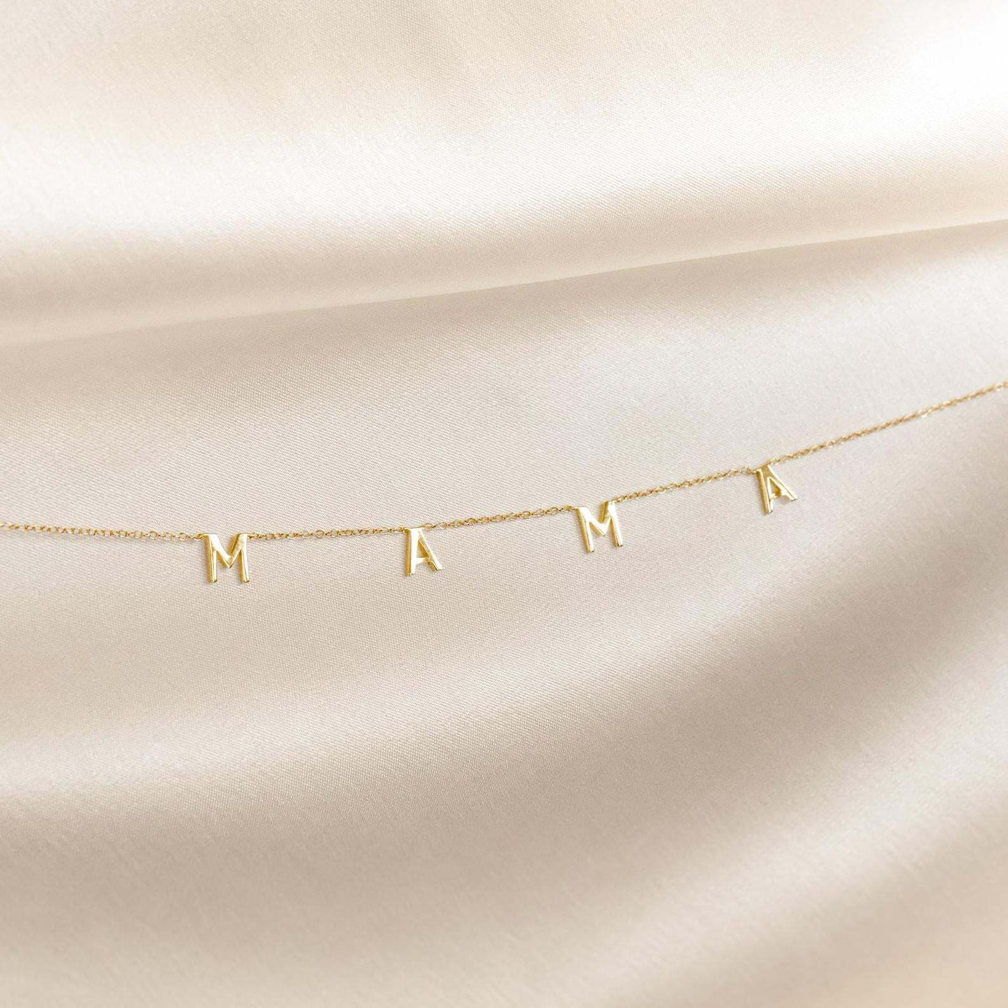 MAMA necklace