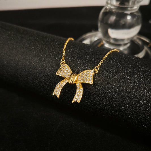 Bow Magnetic Necklace