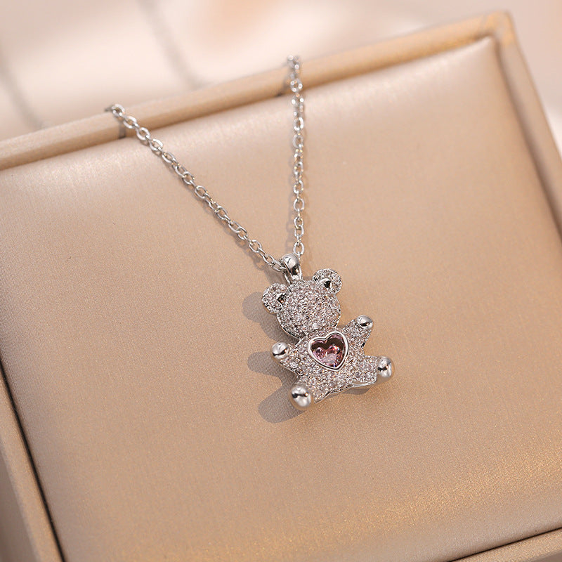 Rotating Heart Zircon Bear Necklace