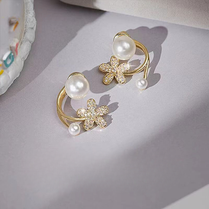 Shiny Cubic Zirconia Flower Stud Earrings