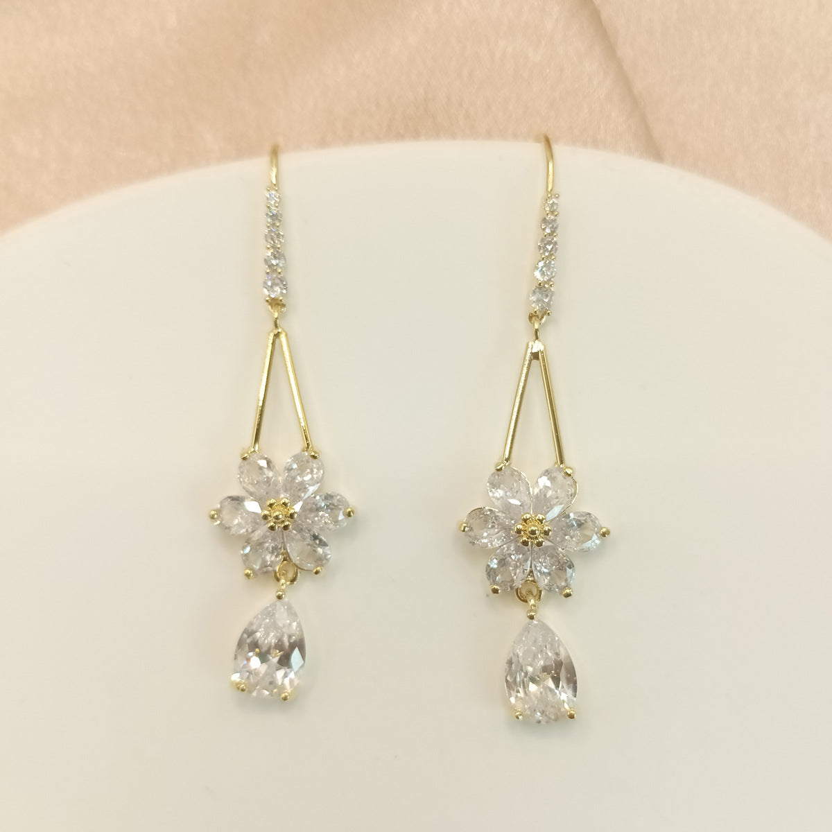 Super Shiny Zircon Flower Earrings