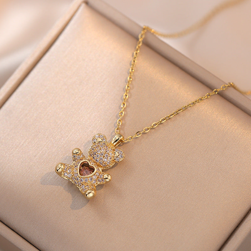 Rotating Heart Zircon Bear Necklace