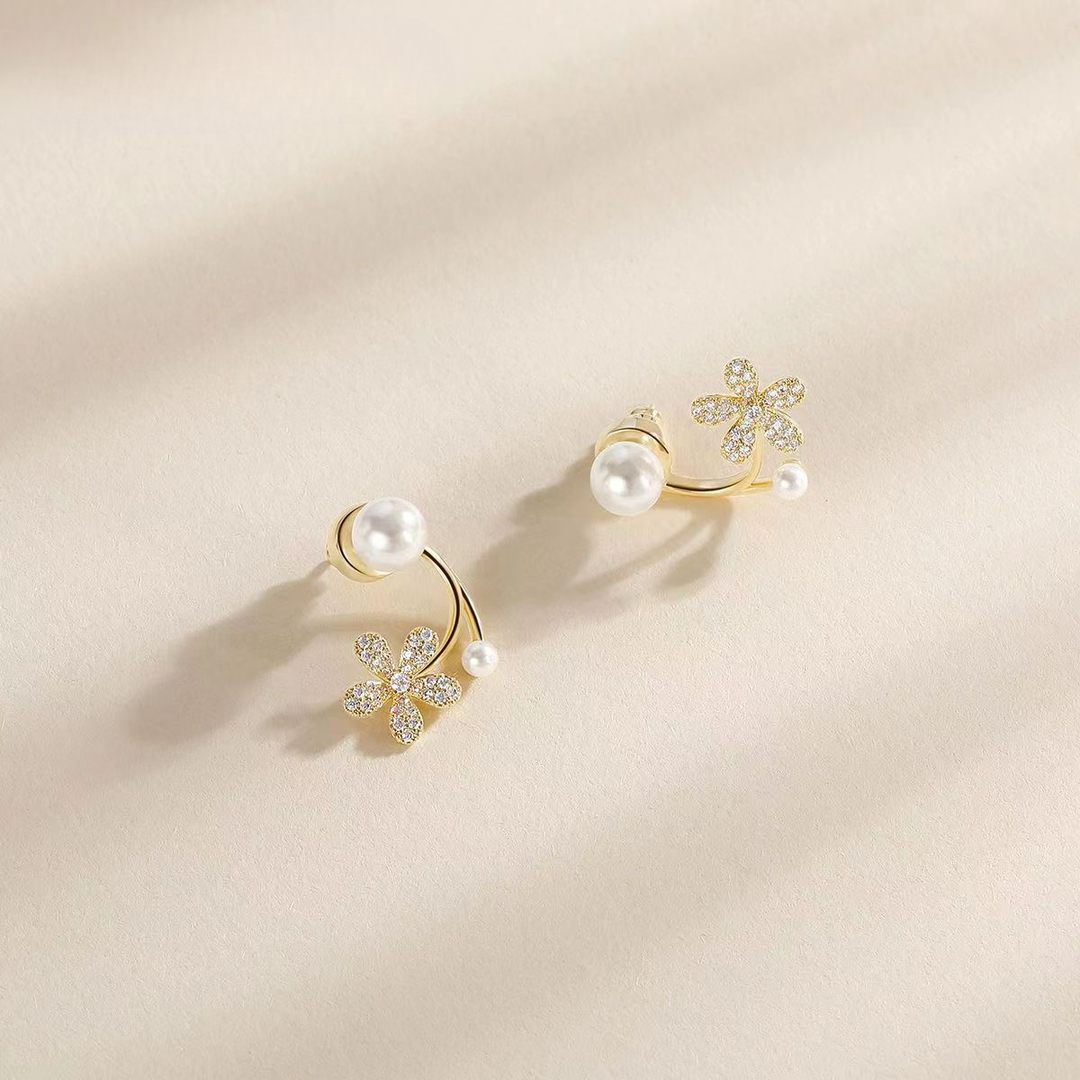 Shiny Cubic Zirconia Flower Stud Earrings