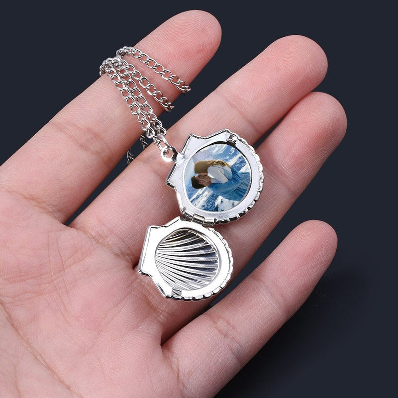 Seashell locket