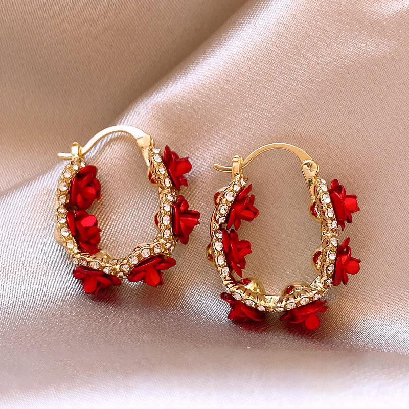 Chic French romantic red rose earrings