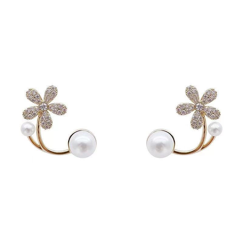 Shiny Cubic Zirconia Flower Stud Earrings