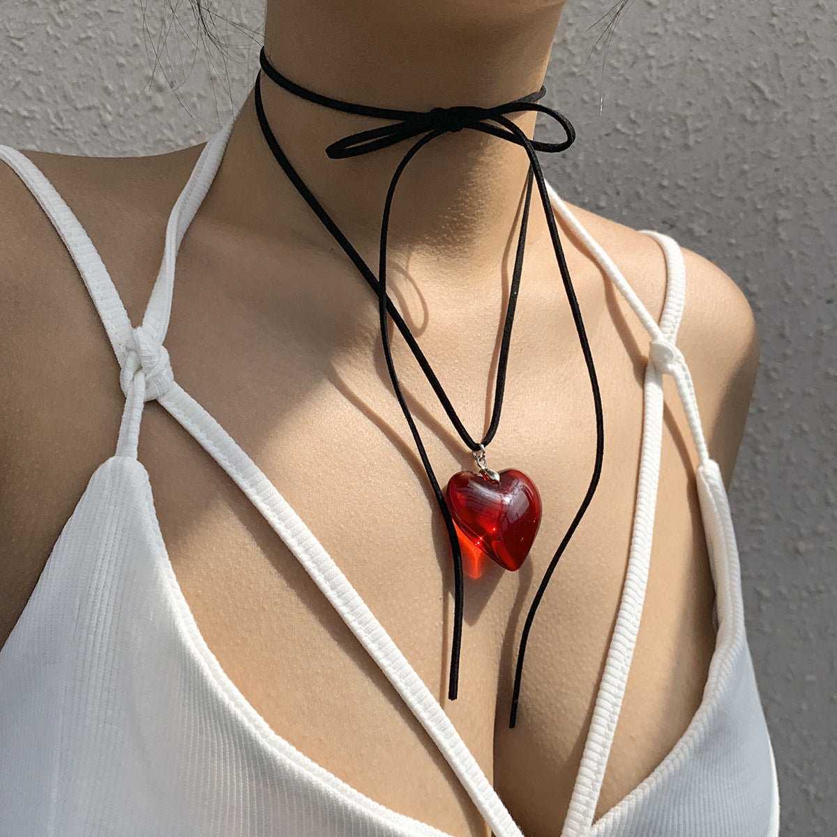 Sweet And Cool 3D Heart Pendant Choker💛