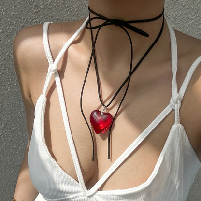 Sweet And Cool 3D Heart Pendant Choker💛