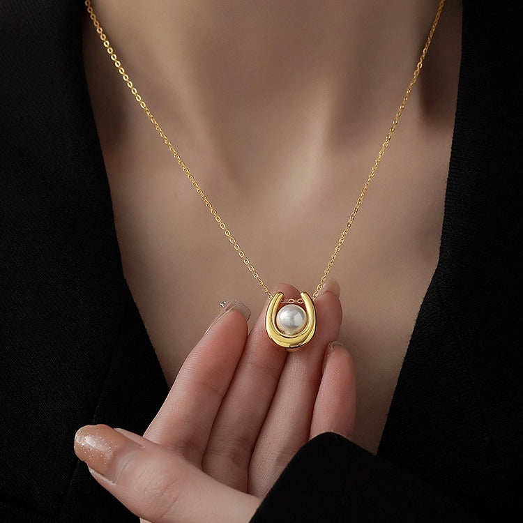 Queen Serena Pearl Necklace