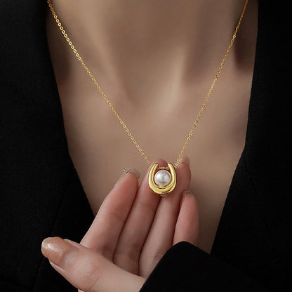 Queen Serena Pearl Necklace
