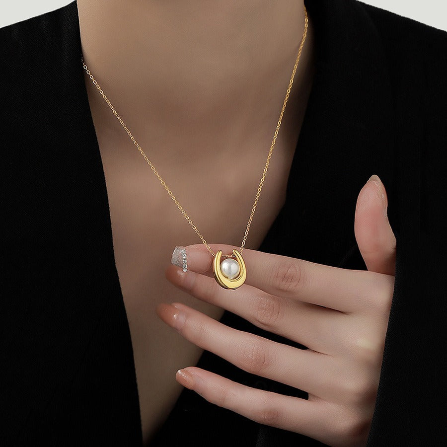 Queen Serena Pearl Necklace