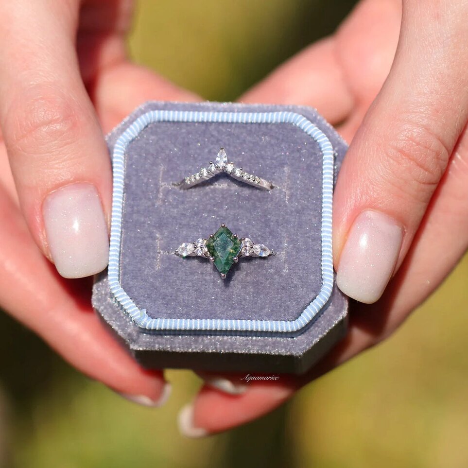 GREEN MOSS AGATE RING- STERLING SILVER