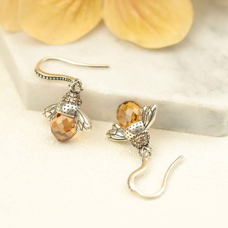 "Dancing Bee" Earrings & Necklace