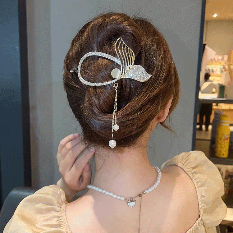 Hair Clips for Haute Coiffure