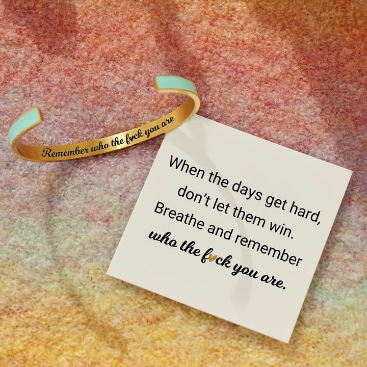 DON'T LET THE HARD DAYS WIN COLOR BANGLE