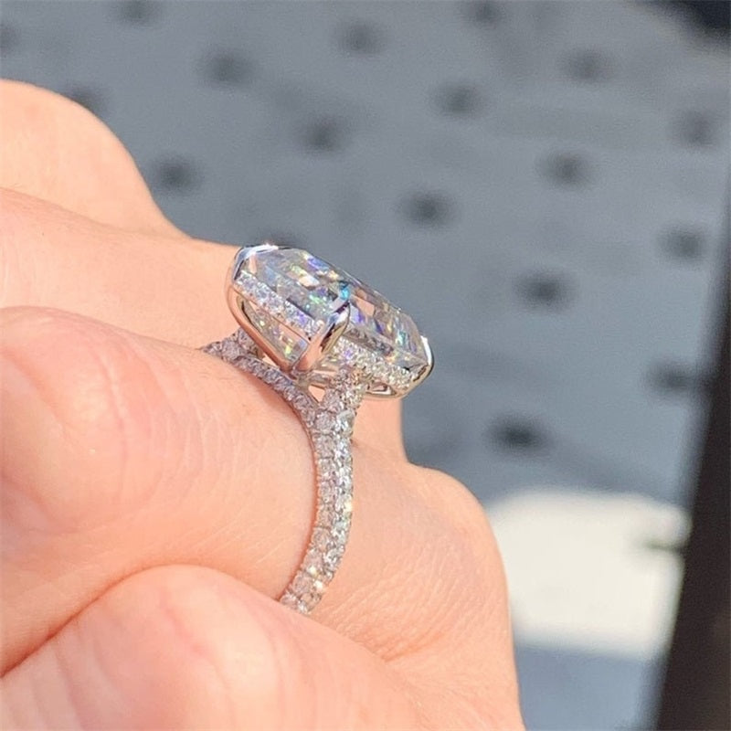 The Ring of Your Dreams - Oval Solitaire Moissanite Ring