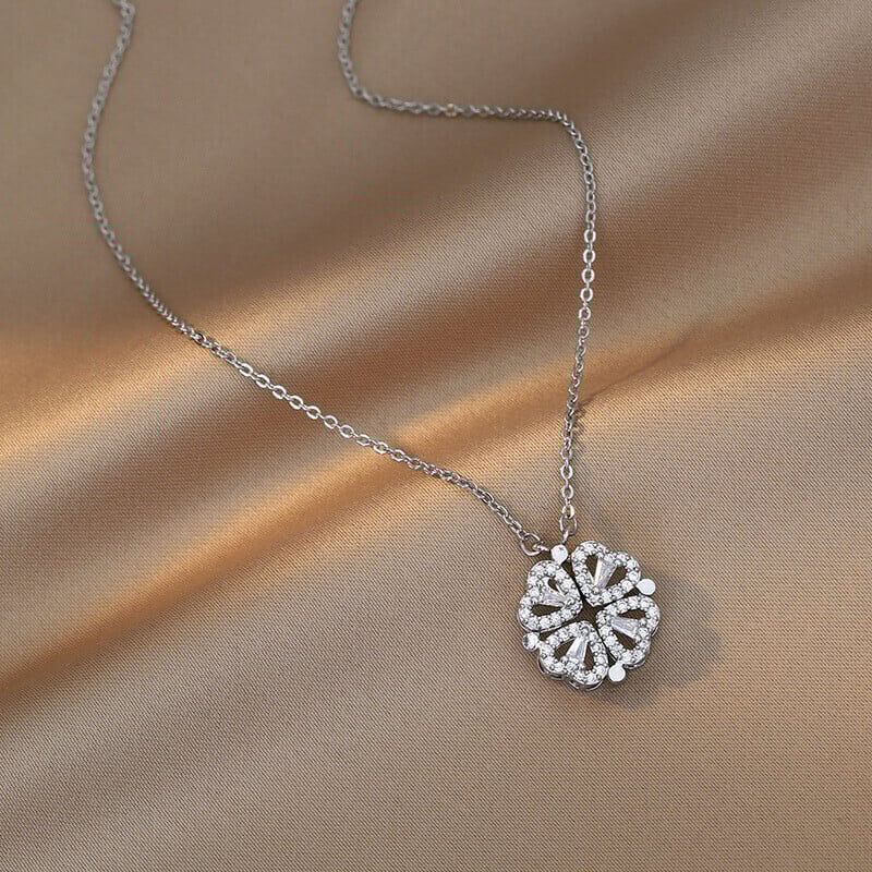 🍀Lucky Four Leaf Clover Heart Necklace