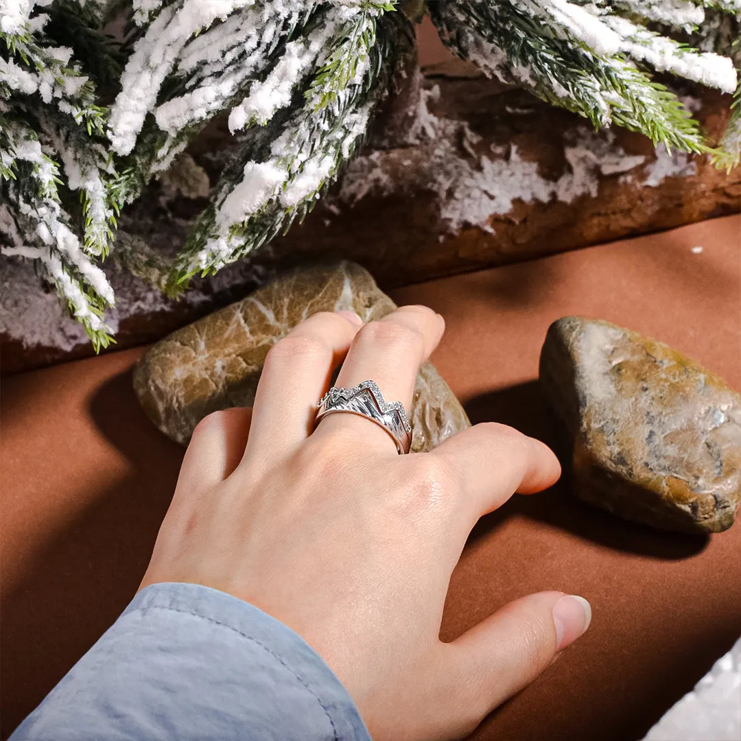 KEEP CLIMBING STACK RING