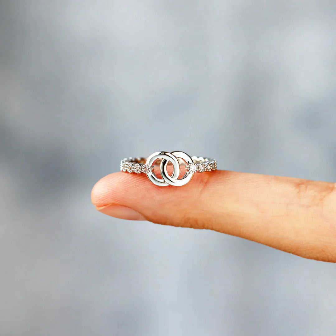 Mother & Daughter - interlocking ring