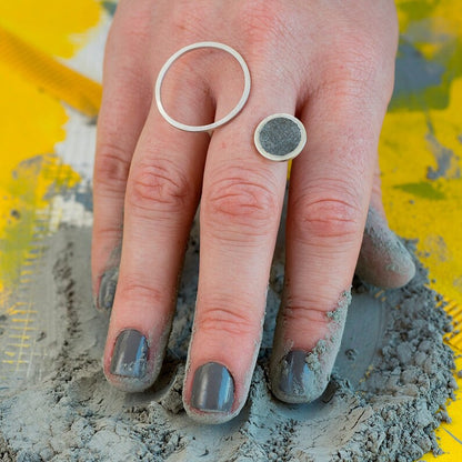Circle Asymmetric Ring