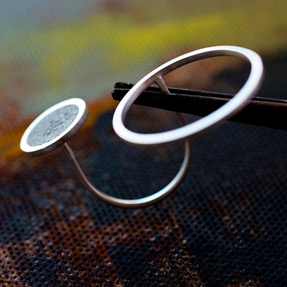 Circle Asymmetric Ring