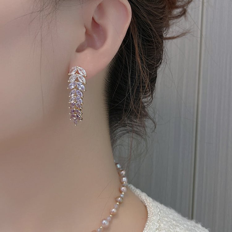 Natural Freshwater Pearl Zircon Wheat Pendant Necklace