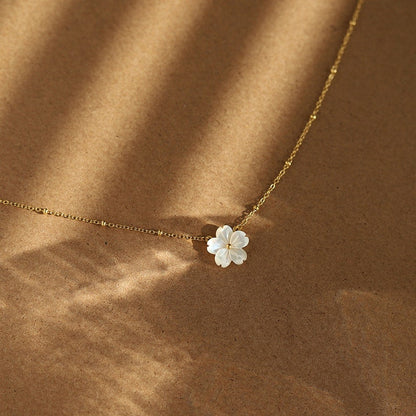 Natural Mother of Pearl Flower Necklace, Daisy Flower Choker