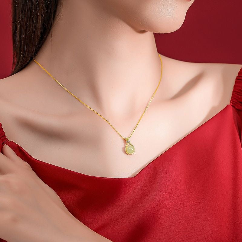 High-end Elegant Lucky Bag Clavicle Pendant Necklace