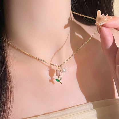 Tulip Pearl Necklace