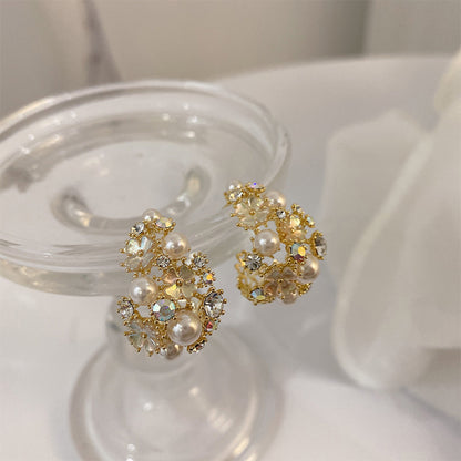 - Openwork Pearl Flower Earrings