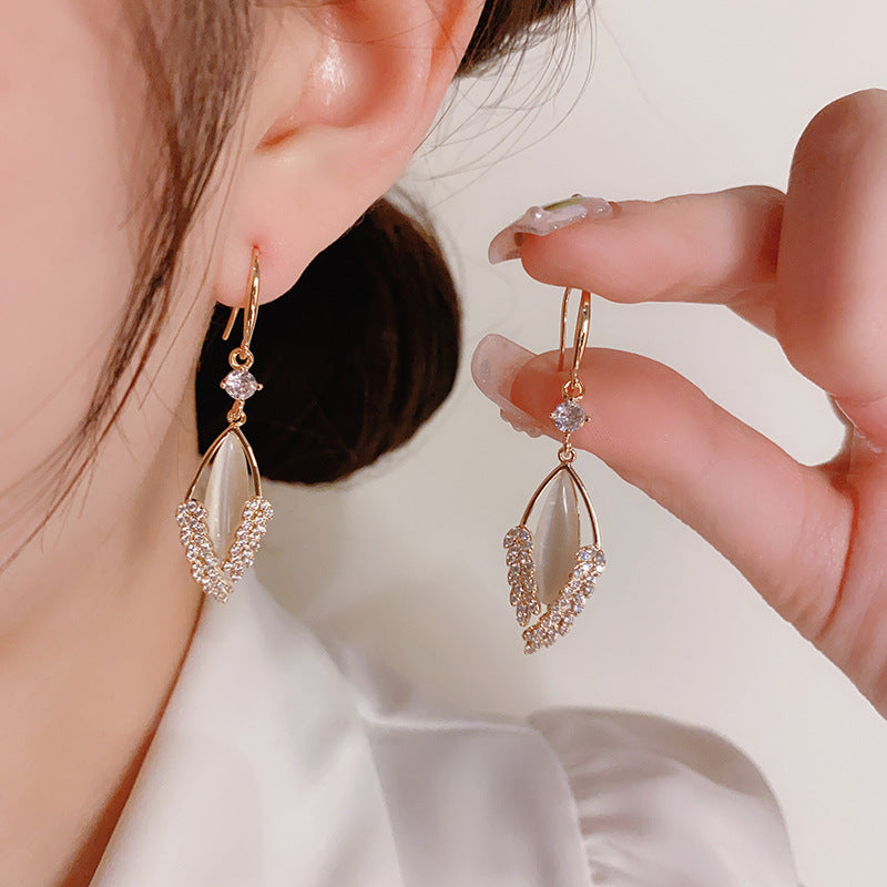 - Cat's Eye Stone Leaf Earrings