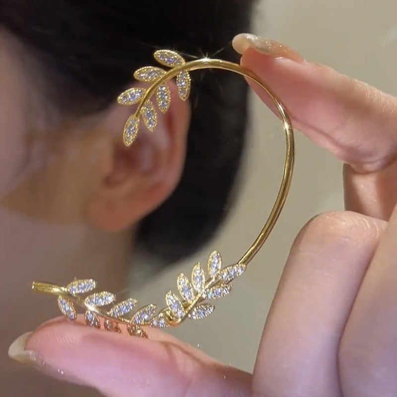 FANCY LEAF EAR CUFF