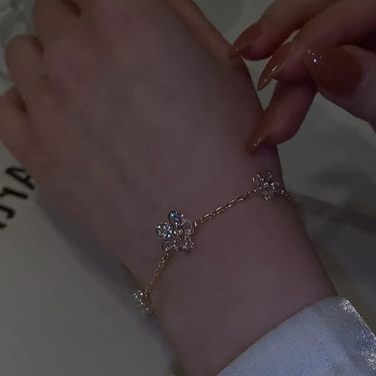 Fashion Crystal Flower Bracelet