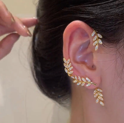FANCY LEAF EAR CUFF