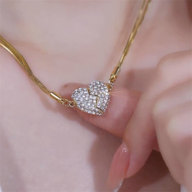 Magnetic Clasp Heart Necklace❤️