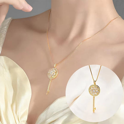 🔑Rotating Flower Key Necklace🌼