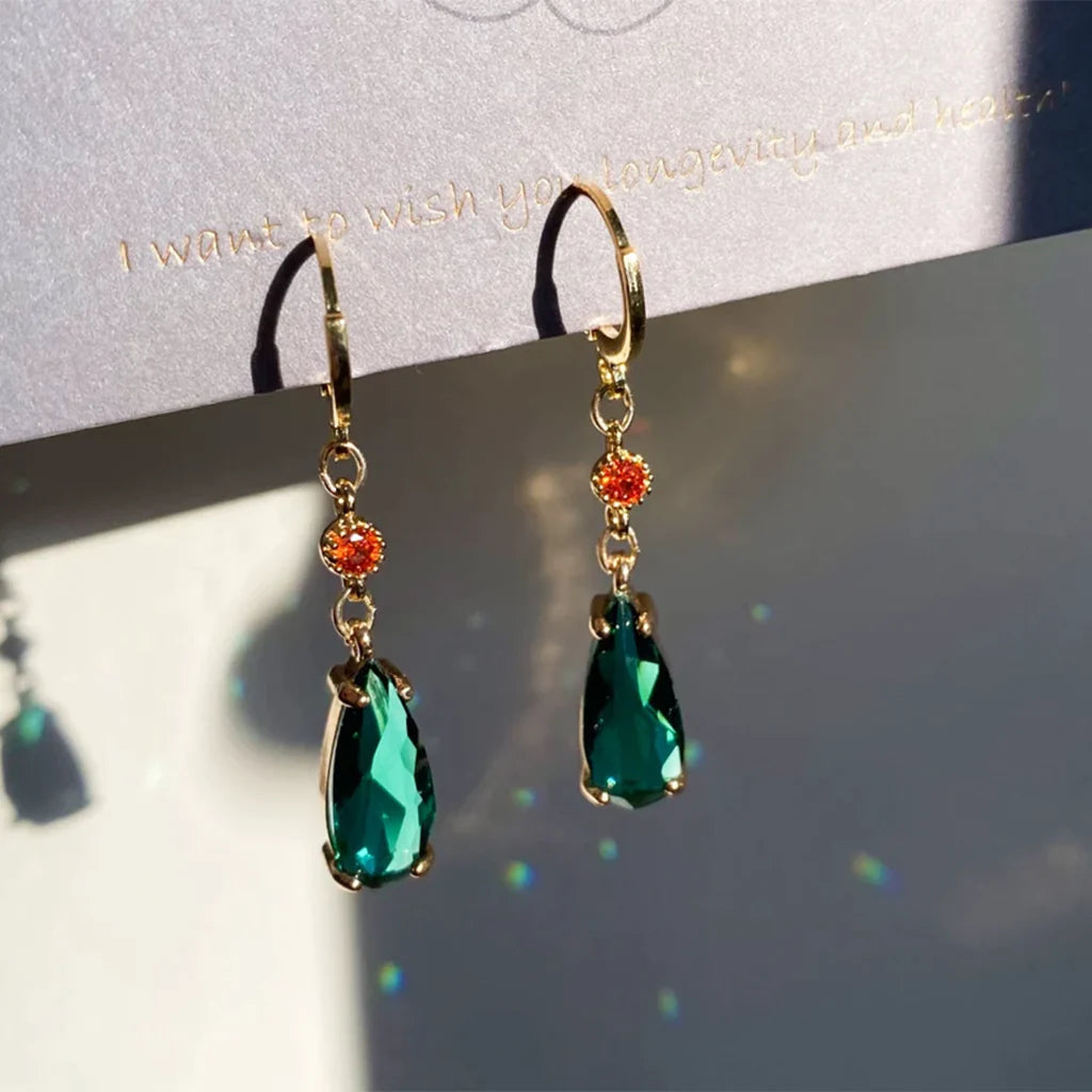 Vintage Water Drop Emerald necklace and earrings