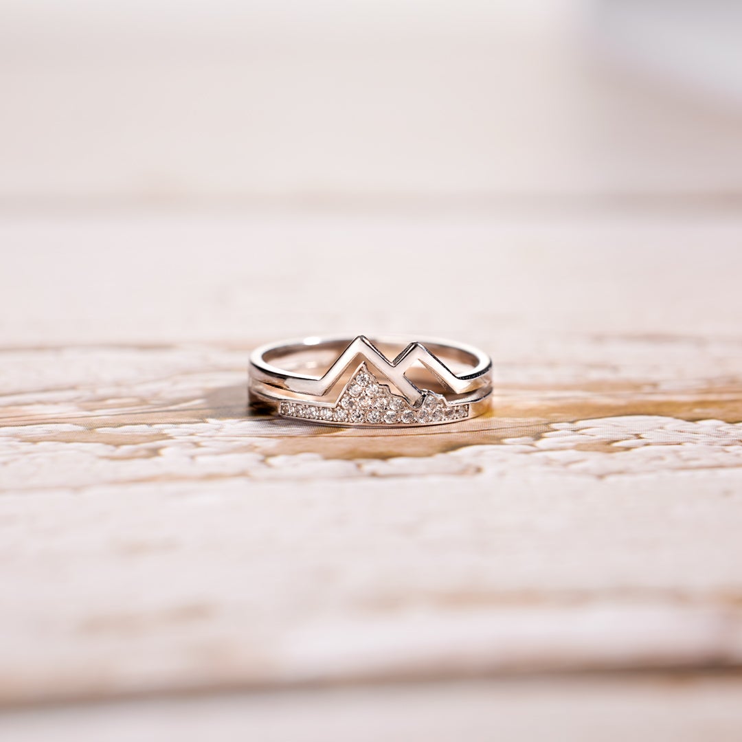 2022 Adventure Awaits Pavé Mountain Ring
