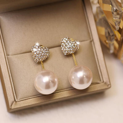 Heart Sparkling Pearl Earrings