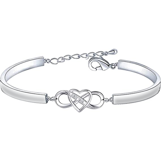 The Love Between Aunt & Niece Is Forever Heart Bracelet