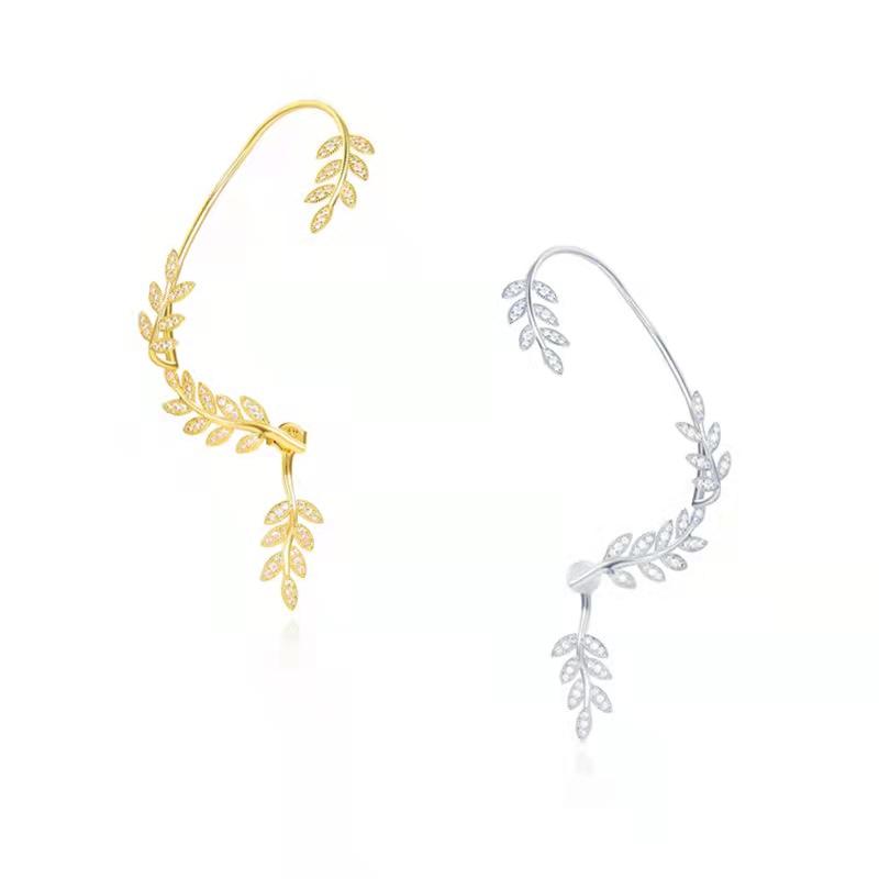 FANCY LEAF EAR CUFF