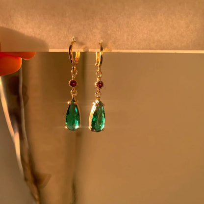 Vintage Water Drop Emerald necklace and earrings