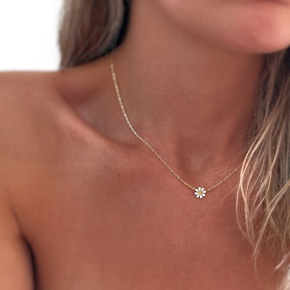 Gifts for her - Tiny Flower Necklace