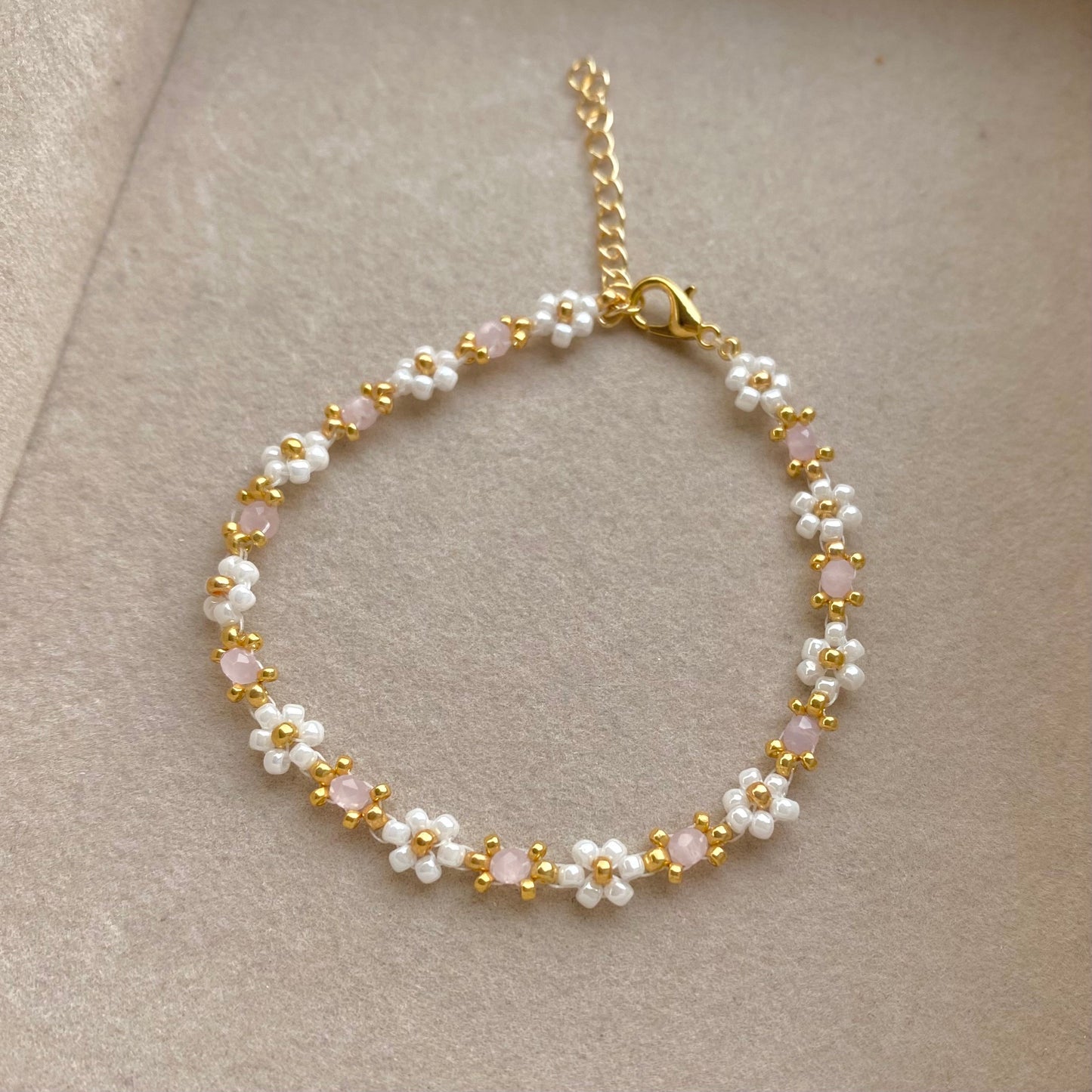 🌼Beaded Flower Bracelet