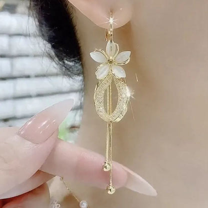 - Cat's Eye Stone Flower Tassel Earrings